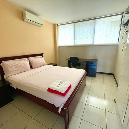 Villa Garza Inn Guayaquil Esterno foto